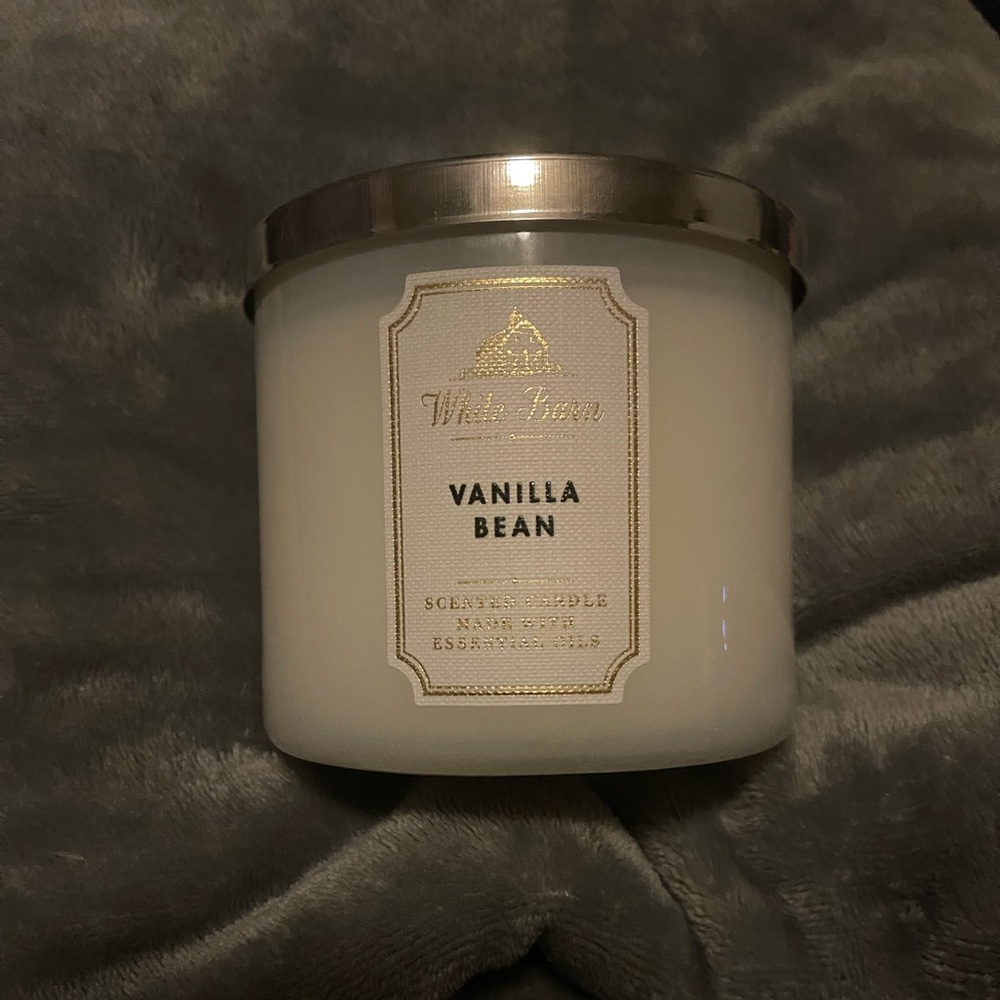 Vanilla bean candle